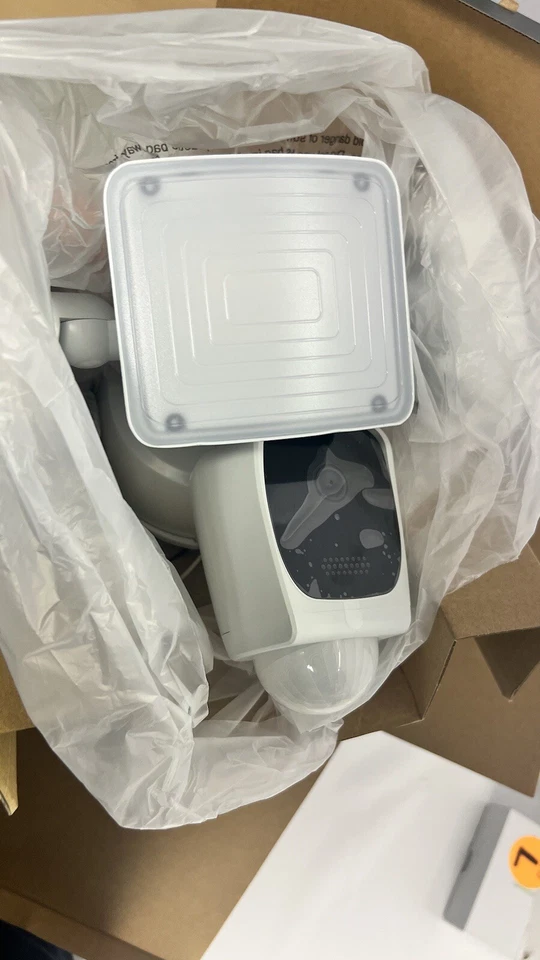 Smart Home X3 Floodlight Security Camera 1080P Siren Intercom - Image 4 of 4