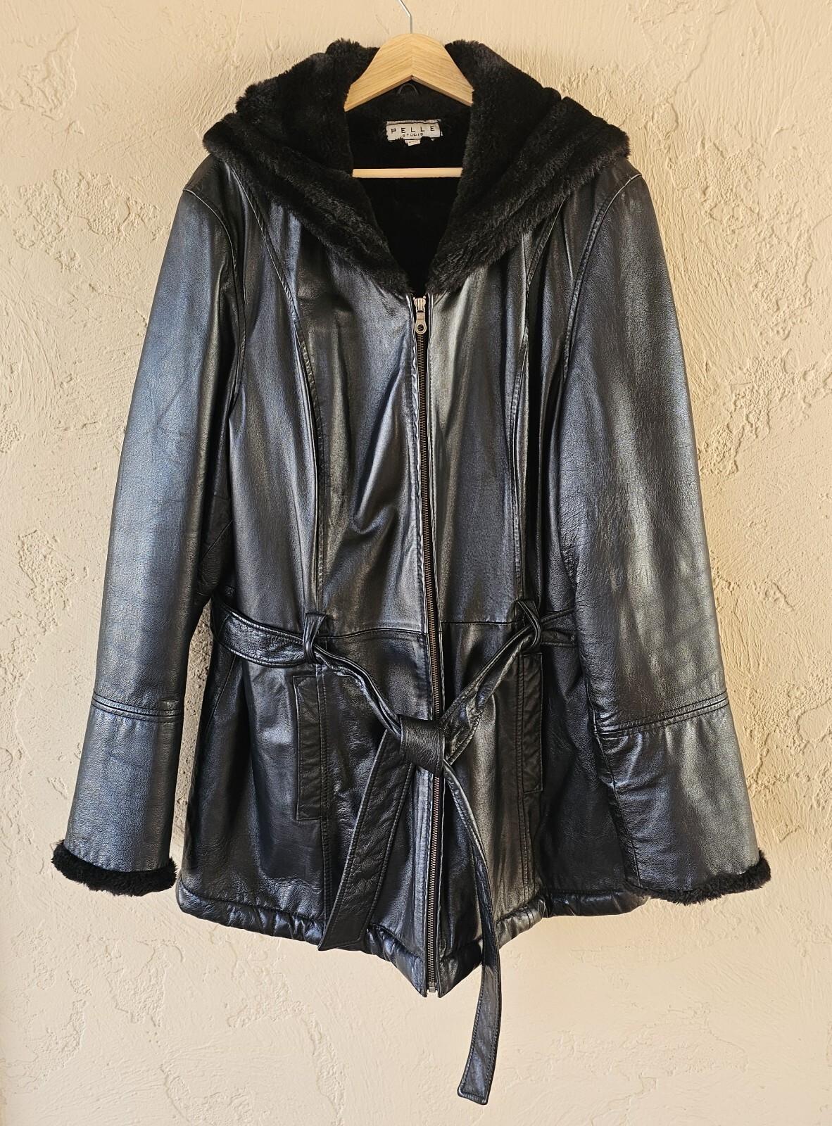 Pelle Studio Women's Hooded Leather Faux Fur Jacket Coat Size 1X Wilson's EUC