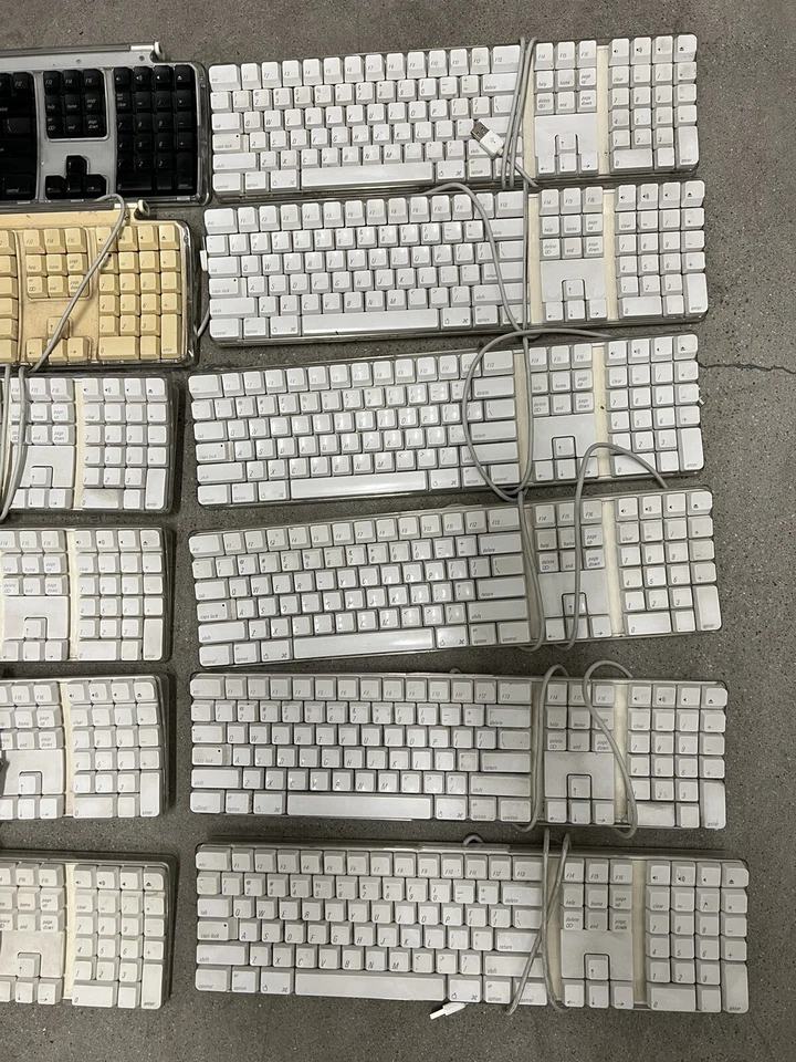 Lote de 12 Teclado Diseño Apple M7803 A1048 De Colección USADO Foto 3 de 4