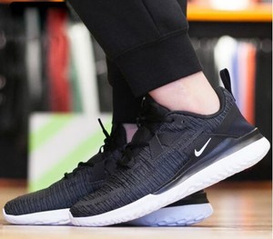 nike renew arena on feet