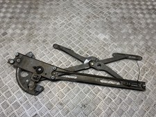 MERCEDES-BENZ SL R107 Fensterheber vorne rechts A1077200846 4.5 Benzin 28316066 MERCEDES-BENZ SL R107 Fensterheber vorne rechts A1077200846 4.5 Benzin 28316066