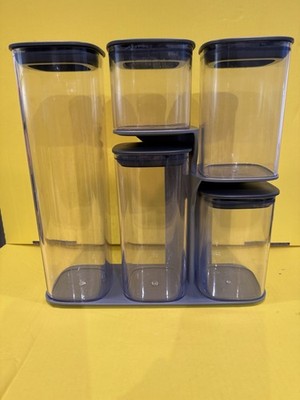 Joseph Joseph 5-teiliges Küchen-Aufbewahrungsbehälter-Set inklusive Deckel & Podium grau