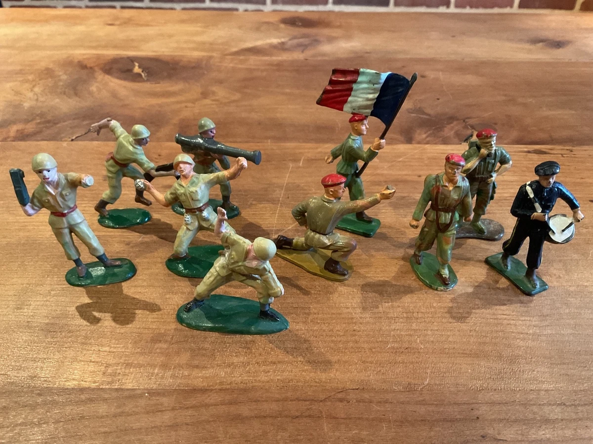 LOT FIGURINES SOLDATS Armees Starlux Clairet Et Autres EUR 18,00