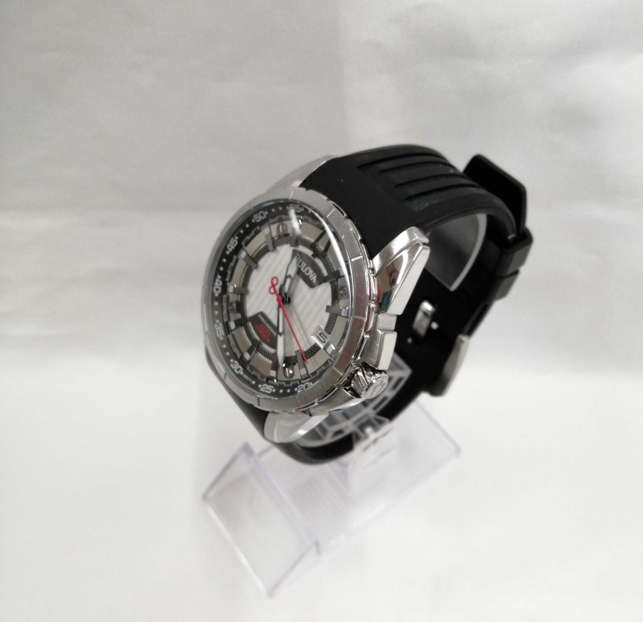 Quartz Analog Wristwatch Model C877742 BULOVA image 2