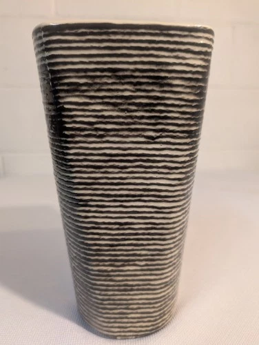 Vintage SHAWNEE USA Signed MCM Ribbed Vase No. 879 Textured 9" Tall EUC