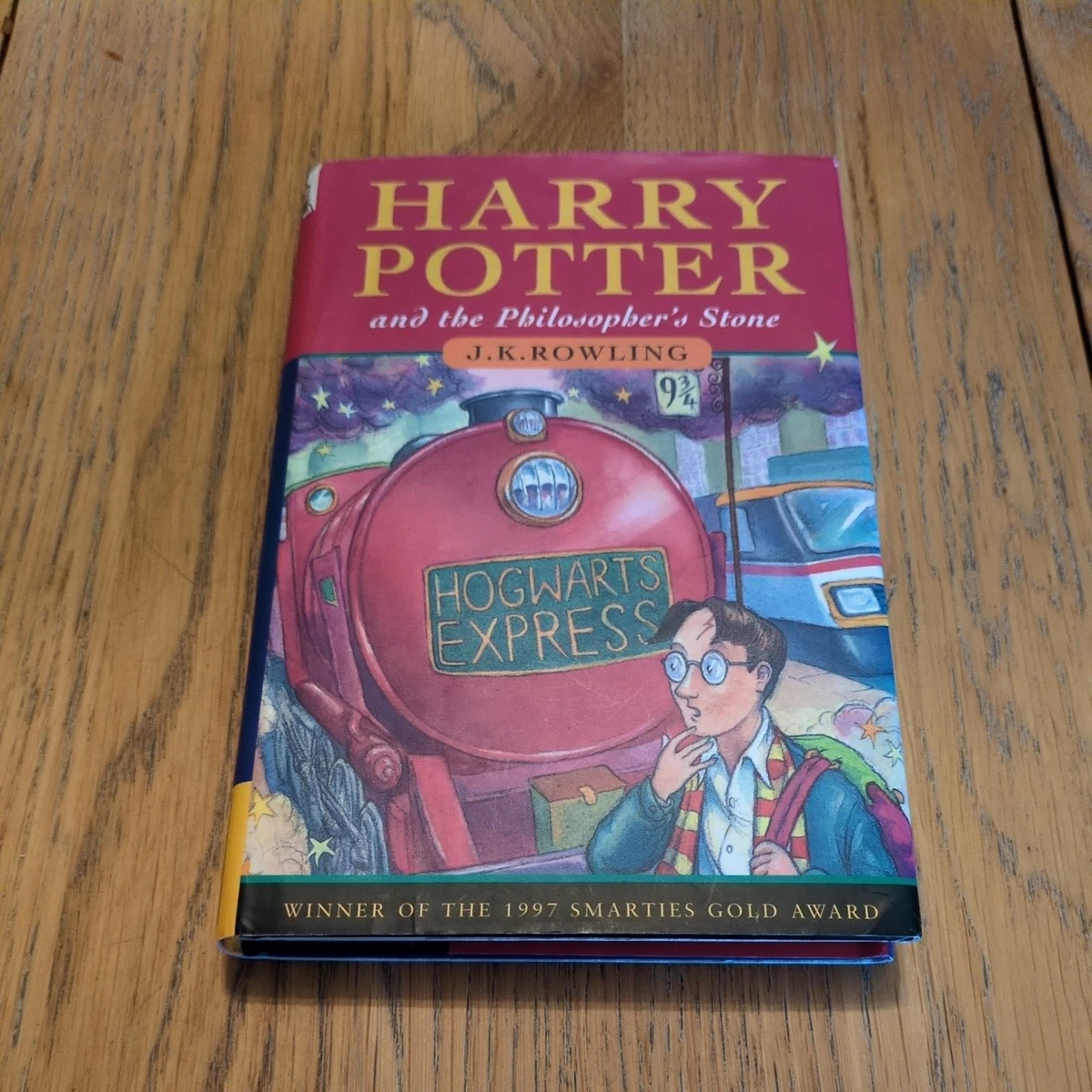 Preços baixos em Harry Potter and the philosophers Stone primeira