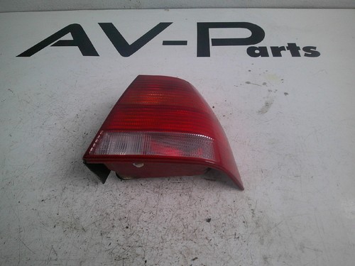 Original VW Bora Limousine Rücklicht Rückleuchte Heckleuchte rechts