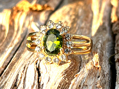 Grüner Zirkon Kristall vergoldet Stahl Band Sol Desig Oval Edelstein Ring - 7,25