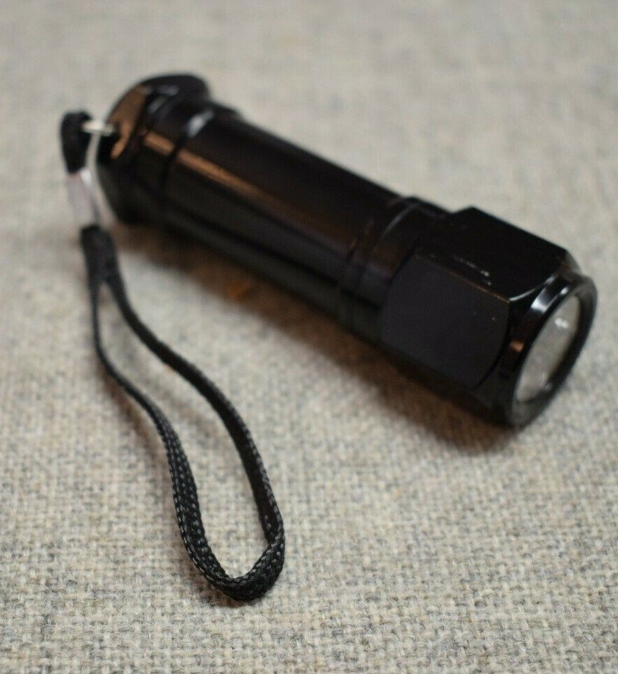 8-LED Mini Flashlight with Pre-Installed AAA Batteries, 3-Pack Red Camo Black-image