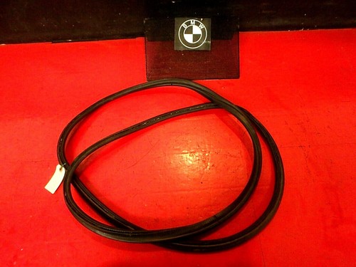 01 02 03 04 05 3 SERIES E46 BMW REAR BACK TRUNK SEAL WEATHER STRIP RUBBER SEDAN - Bild 1 von 5