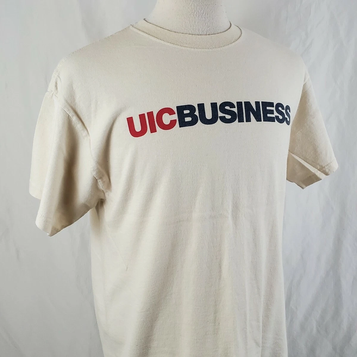 Uic hotsell t shirt
