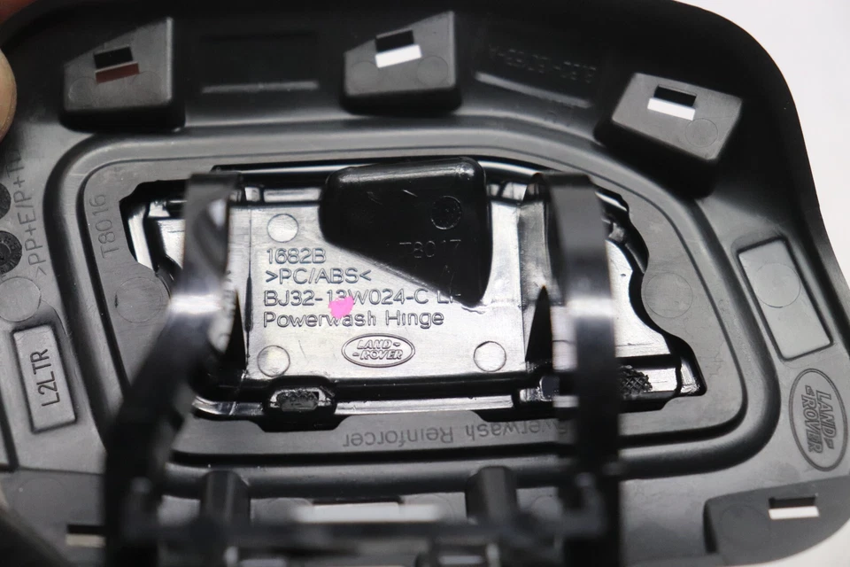 NUEVA CUBIERTA ARANDELA IZQUIERDA LAND ROVER RANGE ROVER EVOQUE 2012-2019 OEM LR036198 Foto 3 de 4