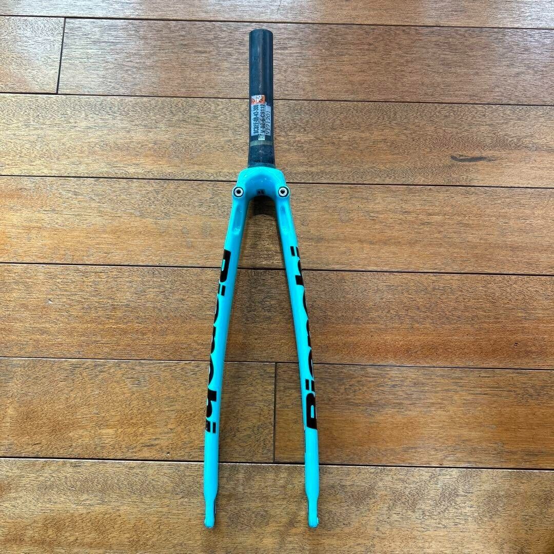 Bianchi Oltre XR4 front fork 2020 Frame size 44cm Direct Bianchi Oltre XR4 front fork 2020 Frame size 44cm Direct