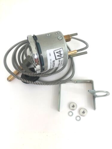 BHA4110 - JAEGER DUAL GAUGE ^C OIL & TEMP GD1501/04 0-100LBS MGA 1500, 1600. - Picture 3 of 6