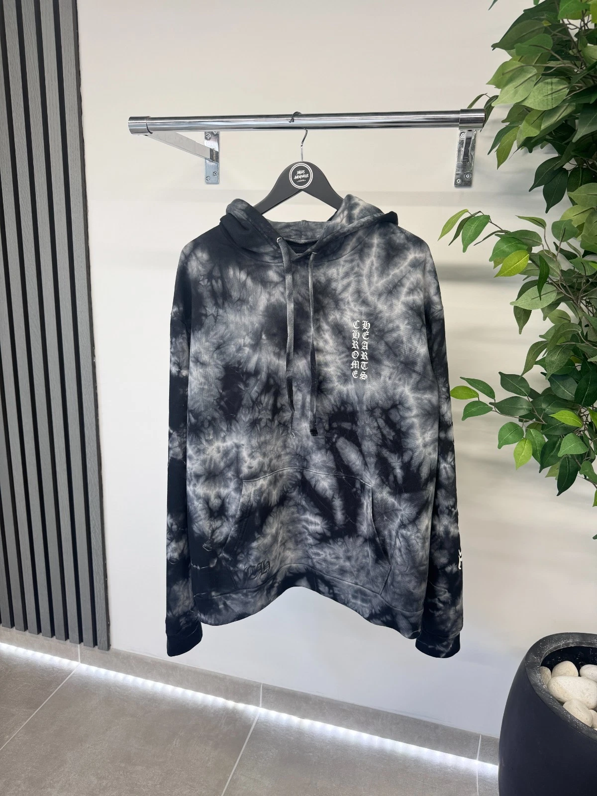 Felpa con cappuccio Chrome Hearts ferro di cavallo tie dye nera e grigia prezzo consigliato £ 1000 ^