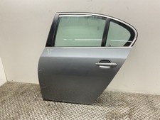 Porte arrière et accessoires BMW 520