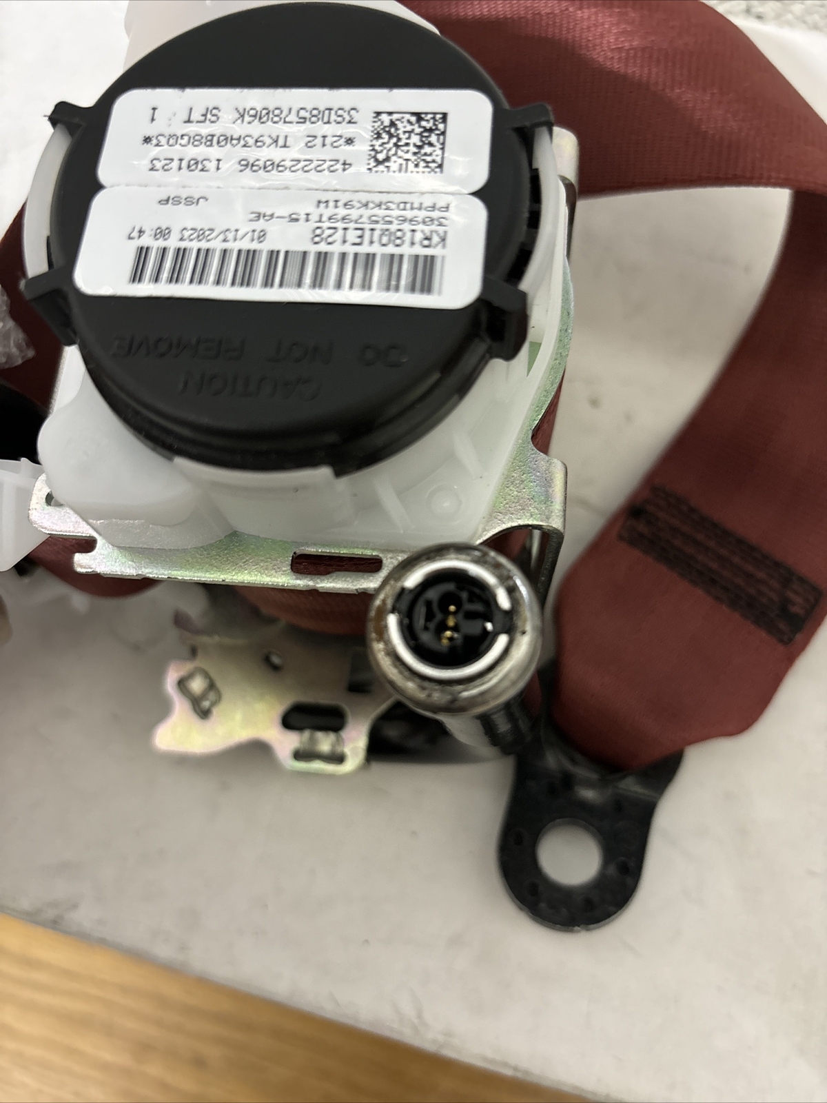 Bentley Continental Red Seat Belt 3SD857806K SFT 1 Item# 792