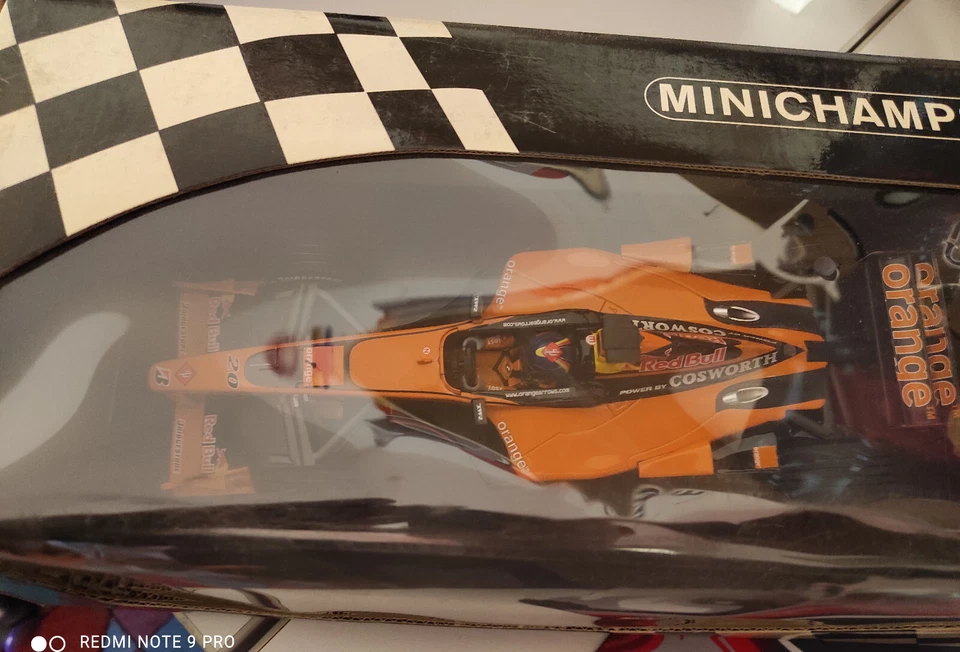 Modellautos 1:18 Minichamps Orange Arrows A23 #20 H. H. Frentzen in OVP - Immagine 2 di 3