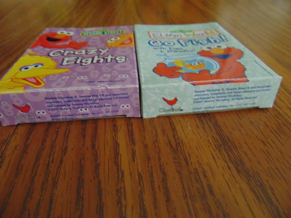Juegos de cartas de Plaza Sésamo Go Fish With Elmo & Dorothy and Crazy Eights 2007 Foto 4 de 4