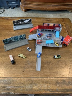 2022 Transformers Micro Machines G1 Optimus Prime Hauler Playset With Cars