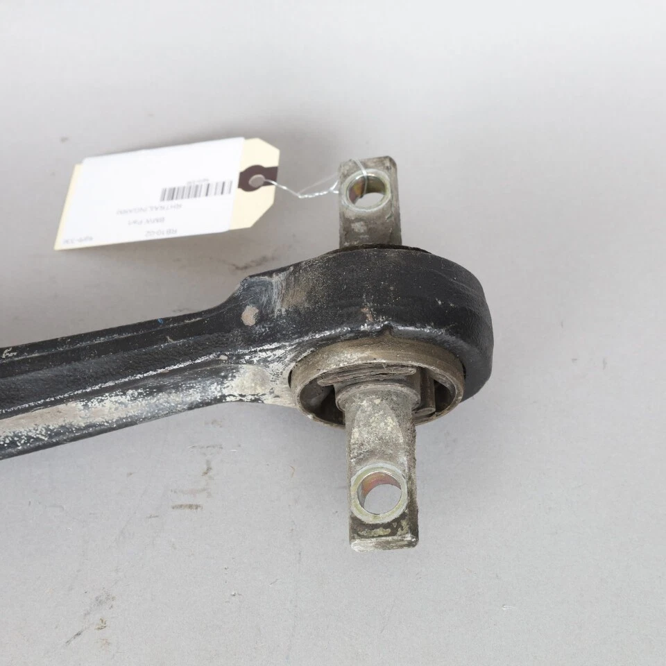 Brazo de control inferior trasero derecho BMW 840ci 850ci E31 1991-1997 33321090550 OEM usado Foto 4 de 4