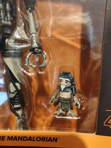 NUEVA FIGURA DE ACCIÓN IG-12 & GROGU STAR WARS: THE MANDALORIAN™ - Imagen 4 de 12