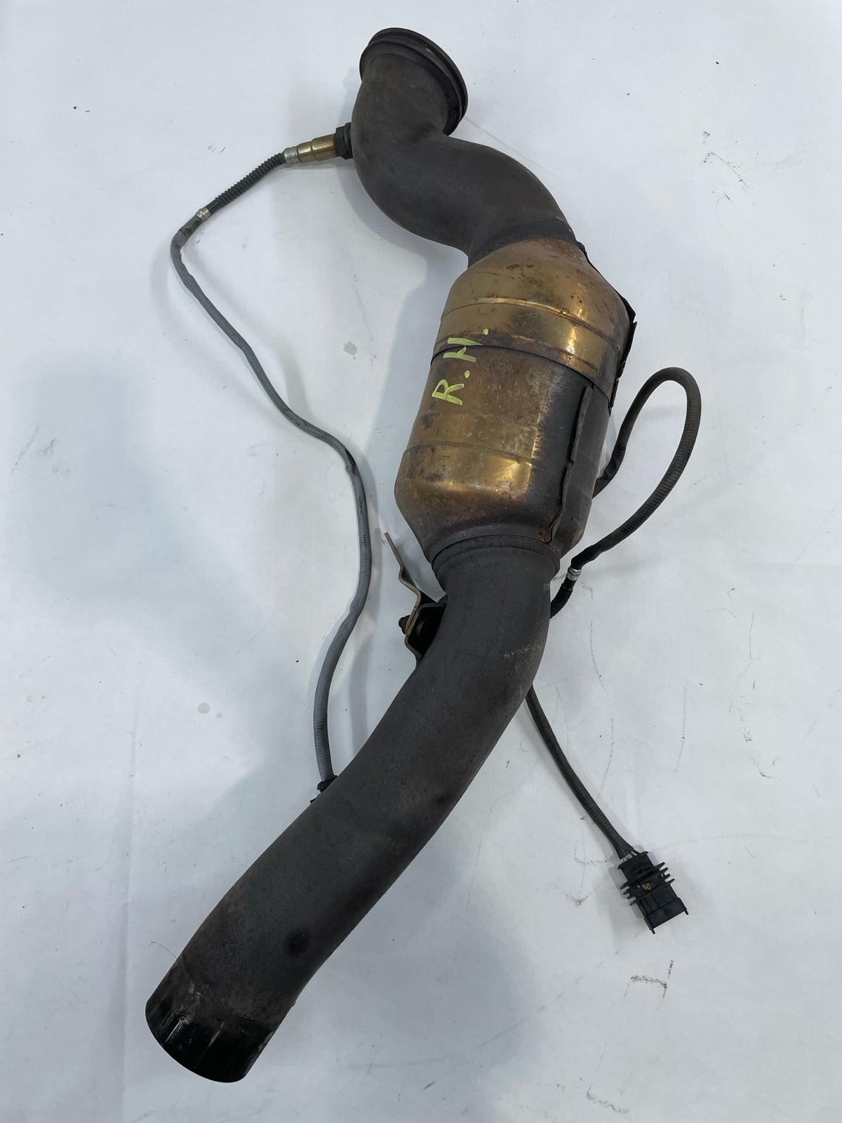 2014-2020 Maserati Quattroporte Right Catalytic Converter W/ O2 Sensor RH OEM