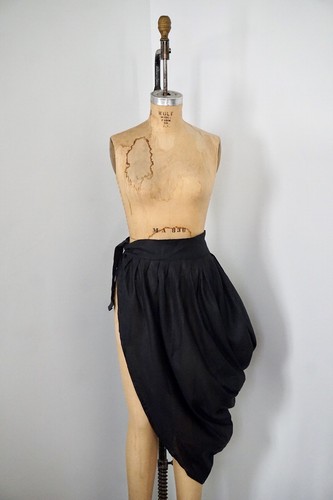 Xiao Studio Organza Asymmetric Tie Skirt, Totokaelo, La Garconne - Picture 2 of 12