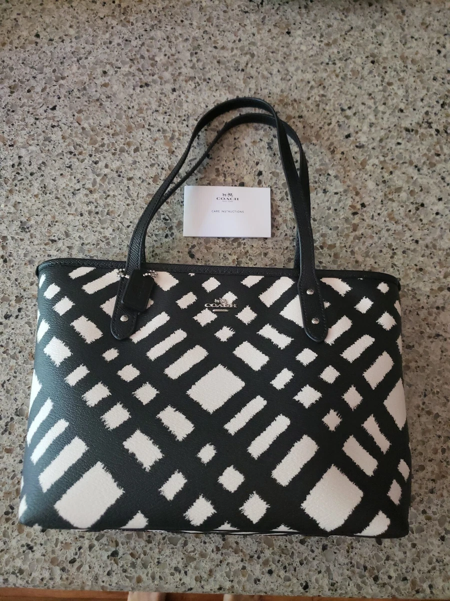 Coach top vegan bag