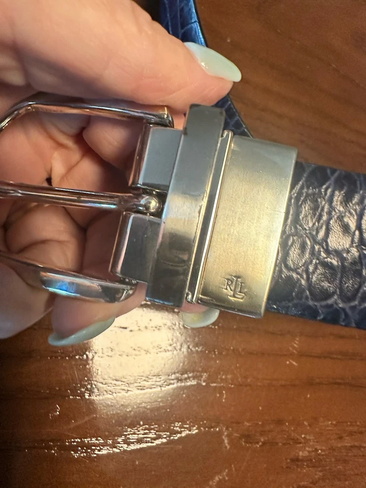 Ralph Lauren 女士皮革腰带银色 RLL 扣 35 英寸 — 第 3/4 张图片