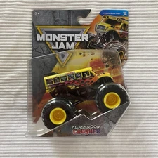 2025 Spin Master Monster Jam Classroom Crusher School Bus Series 44 *FREE SHIP*