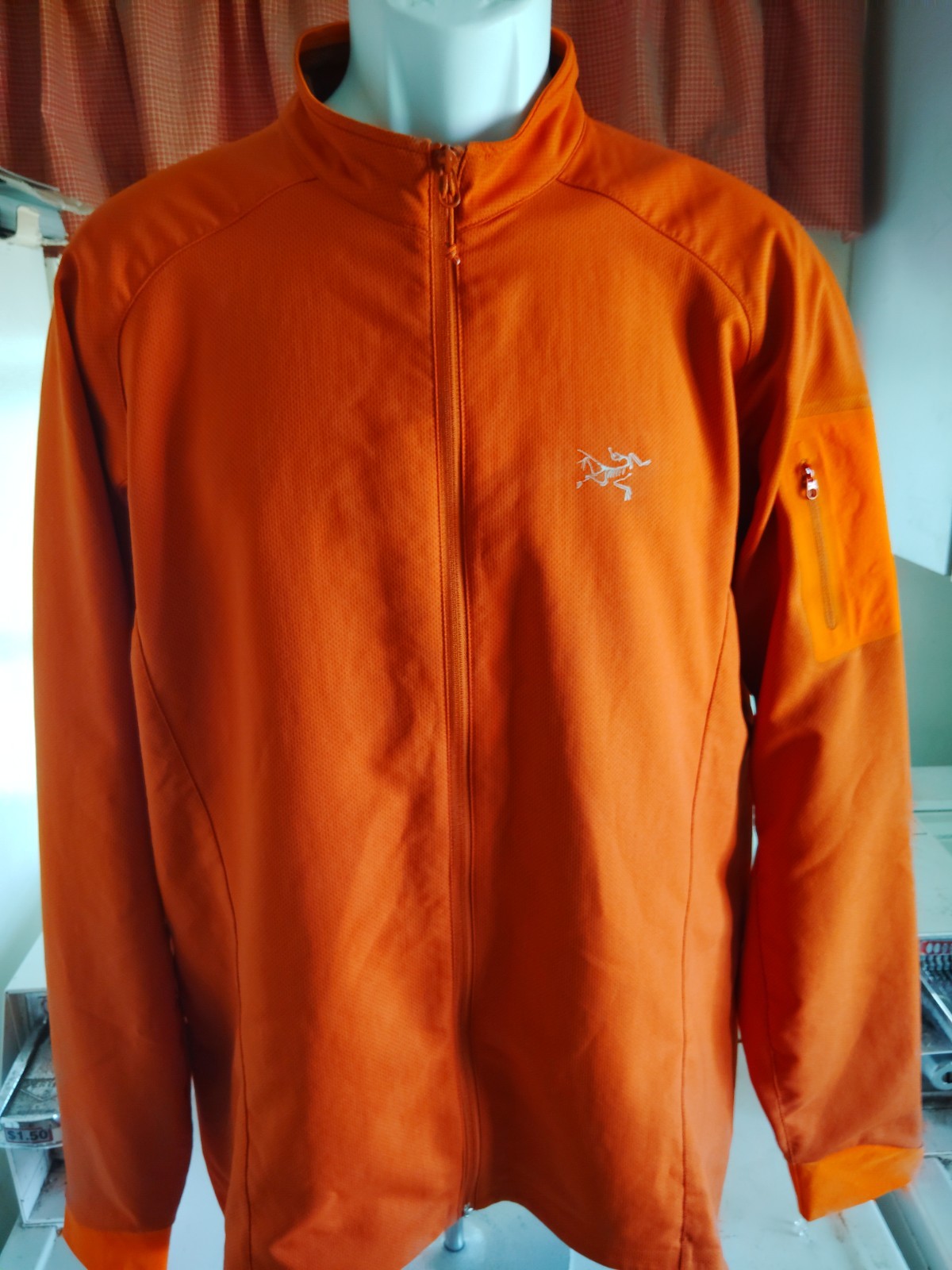 Arc’Teryx Softshell Windstopper Jacket Full Zip Mens Large Reflective Orange