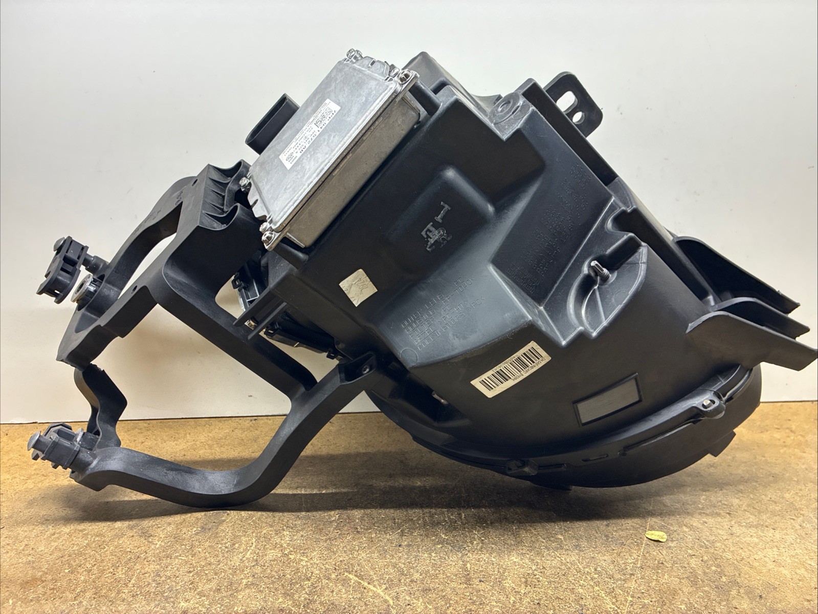 2017 2020 Bentley Bentayga Left LH Side  Headlight Used OEM 36A.941.005.H