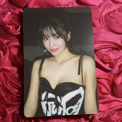 MOMO TWICE 5 World Edition Kpop Girl Photo Card Sweet Heart