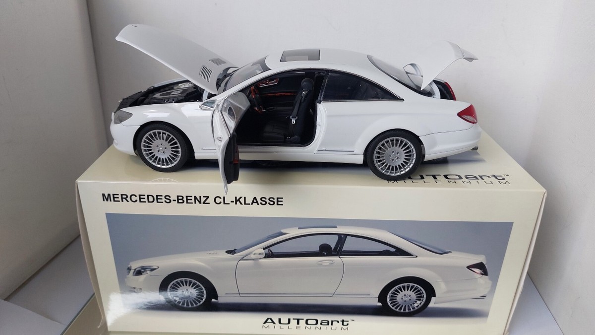 ミニカー AMG CL55 1:18 AUTO Art PERFORMANCE ミニカー AMG CL55 1:18 AUTO Art PERFORMANCE Mercedes-Benz CL