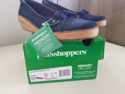 grasshoppers betty wedge pump