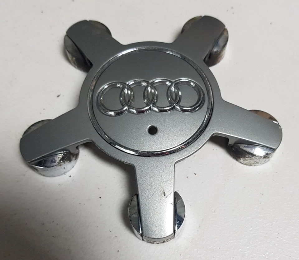 AUDI A4 B6 B7 A5 8T A6 4F A8 Q7 4L S4 S6 S8 SQ7 CENTRE RIM NUT COVER 4F601165N - image 4 of 4