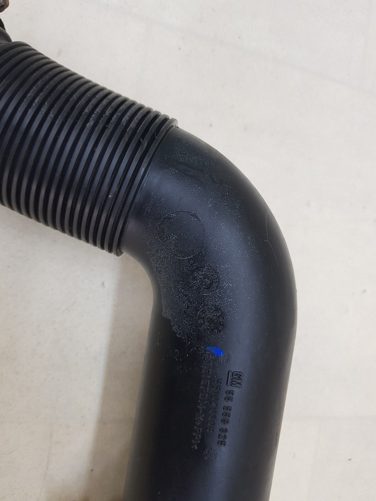 VAUXHALL ZAFIRA B MK2 ASTRA H 1.6 PETROL AIR INTAKE PIPE HOSE 55559325