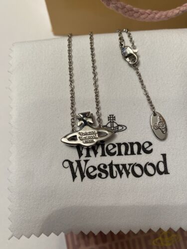 Vivienne Westwood silver tone mini bas relief Orb Necklace - Picture 3 of 3