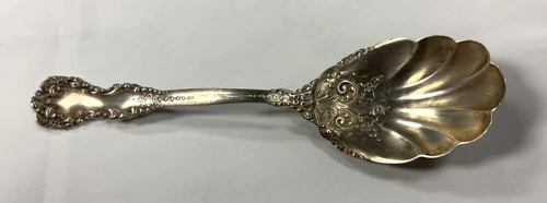 INTERNATIONAL STERLING SILVER SUGAR OR BERRY SPOON 6” REVERE PATTERN NO MONOGRAM
