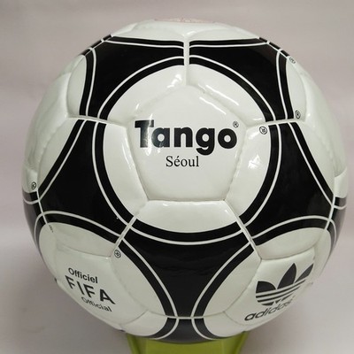 ADIDAS TANGO SEOUL 1988 XXIV TH OLYMPIAD FIFA OFFICIAL MATCH BALL SOCCER SIZE 5