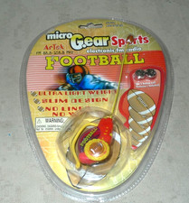 VINTAGE 1999 ARTEK Micro Gear Sports Football Electronic Ear Hook FM RADIO