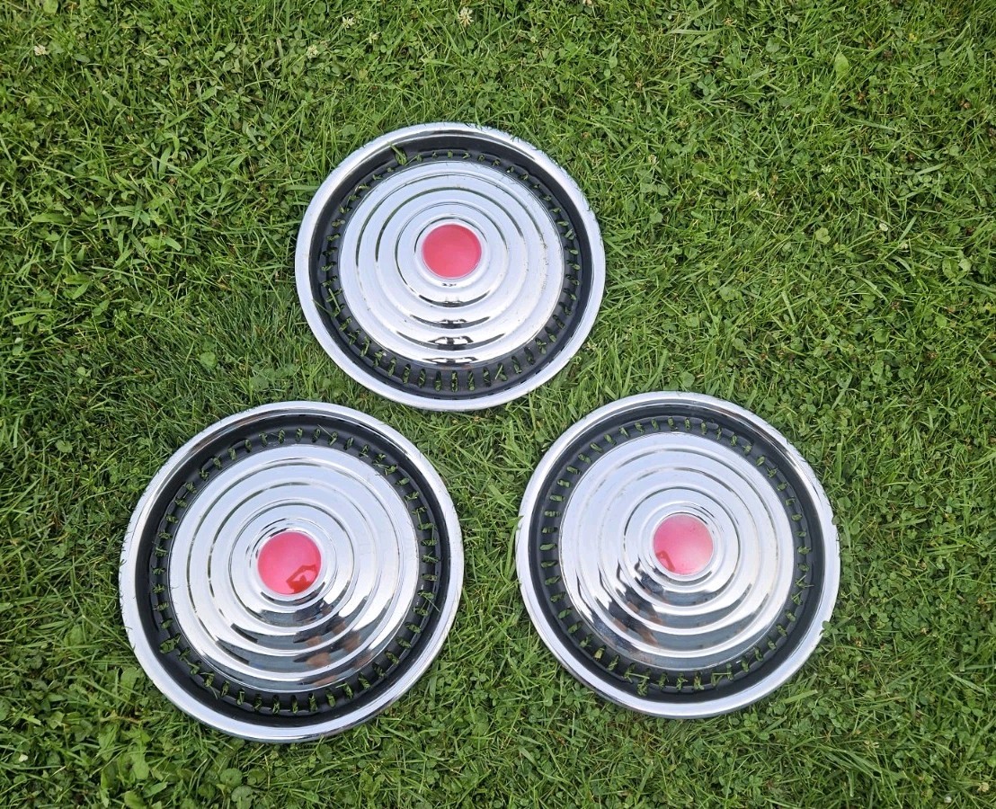 Set of 3 Vintage Trailer Camper 15" Hubcaps Wheel Covers 1970s Pontiac Style 