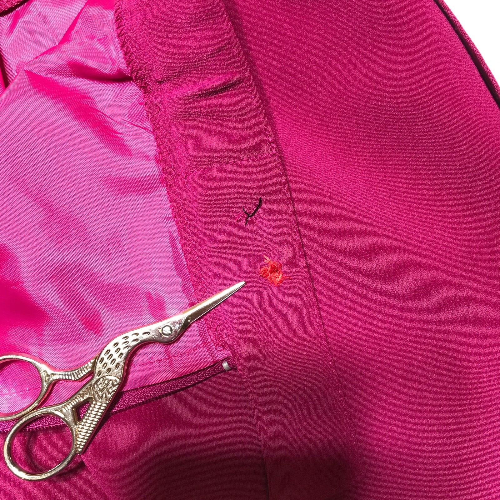 Le Suit Two Piece Womens 14W Purple Lined Blazer Jacket & Pencil Skirt *Stain*