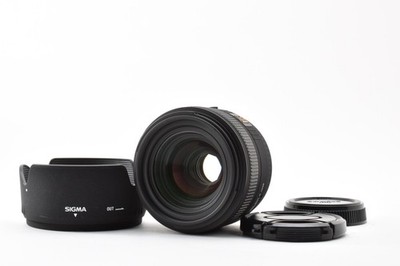 Sigma 30mm f/1.4 EX DC HSM Objektiv für Four Thirds [Mint] mit Gegenlichtblende
