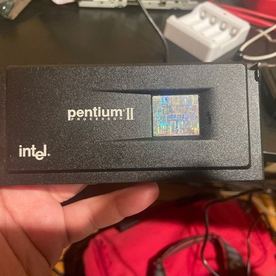 Intel Pentium II 350 MHz (80523PY350512) Processor
