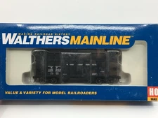HO Walthers 910-6806 Northern Pacific 36’ Wood Chip Hopper Car NP #119202