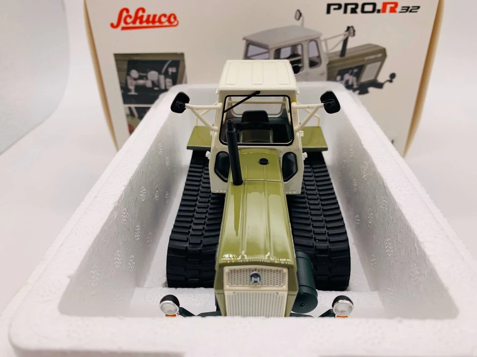 Schuco Fortschritt ZT 300-GT Tractor 1/32 Scale Resin Limited Model New in BOx - Image 4 of 4