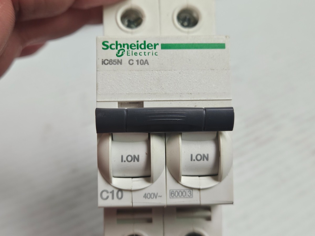 Schneider Electric IC65N C 10A - Interruttore Automatico 2 Poli 400V Usato