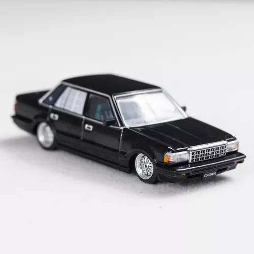 XCARTOYS 1/64 PERSONALIZADO TOYOTA CROWN GEN.7 + FIGURA Y51-08 EDICIÓN ESPECIAL - Imagen 3 de 7